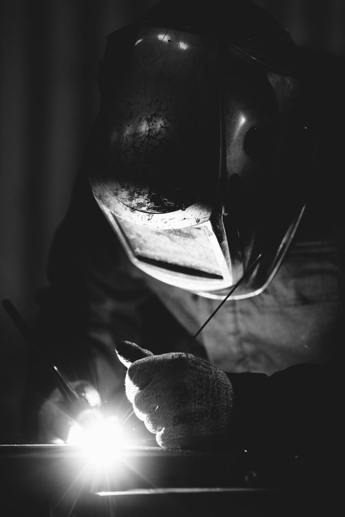 Atelier Artmeta fabricant de meubles et verrières sur mesure / DECOUVERTE des métiers d'art à Cherbourg-en-Cotentin