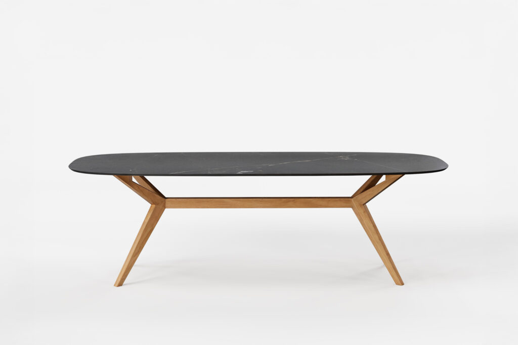 Table à manger céramique DEKTON Papillon pied bois face
