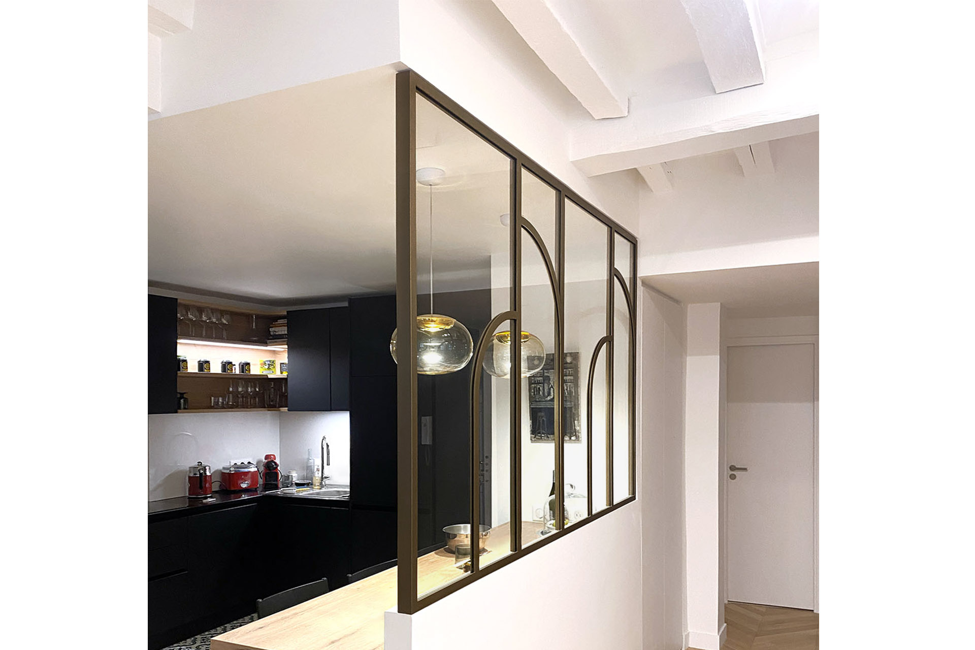 Verrière avec courbes N°45 / Fabrication artisanale en acier et sur mesure